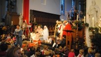 Uitnodiging voor vieringen voor jonge gezinnen met kerst