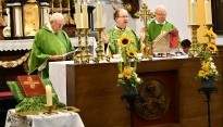 Installatie pastoor Massaer; tijdens de prefatie