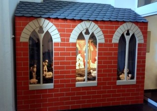 Kerststal onder de toren in Diessen